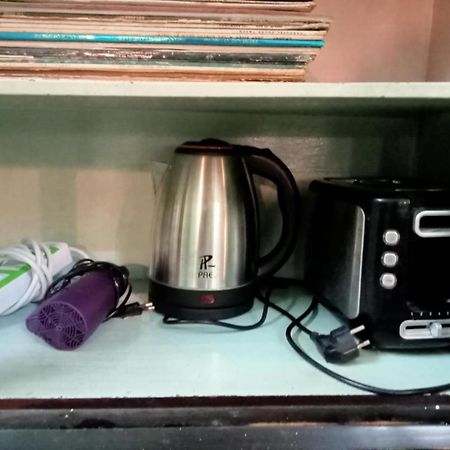 Bang Lumphu House&Bistro Apartment Банкок Екстериор снимка